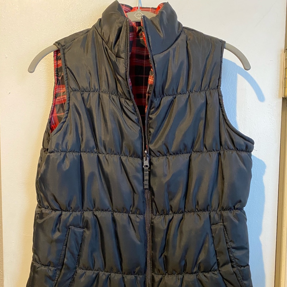 Reversible Puffy Vest